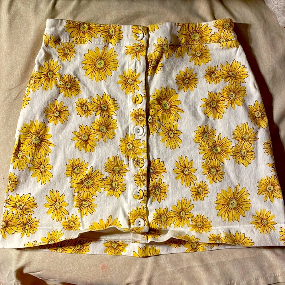 Forever 21 Floral (sunflower) Jean Buttoned Mini Skirt: White/Yellow